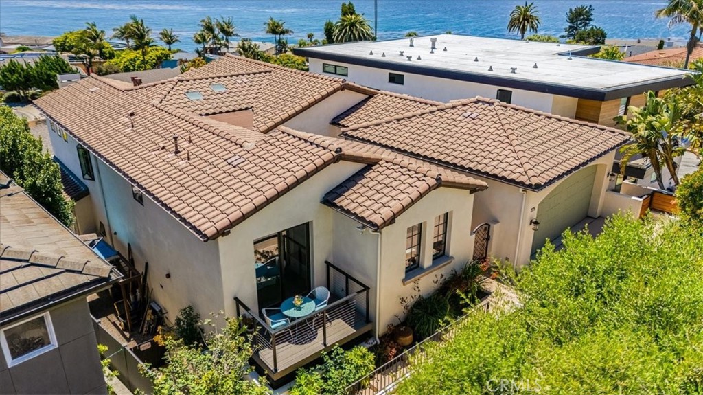 375 El Portal Drive