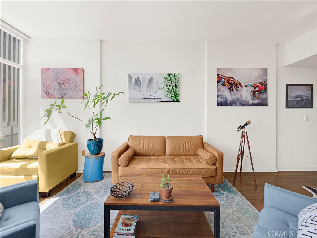 411 W Seaside Way 405