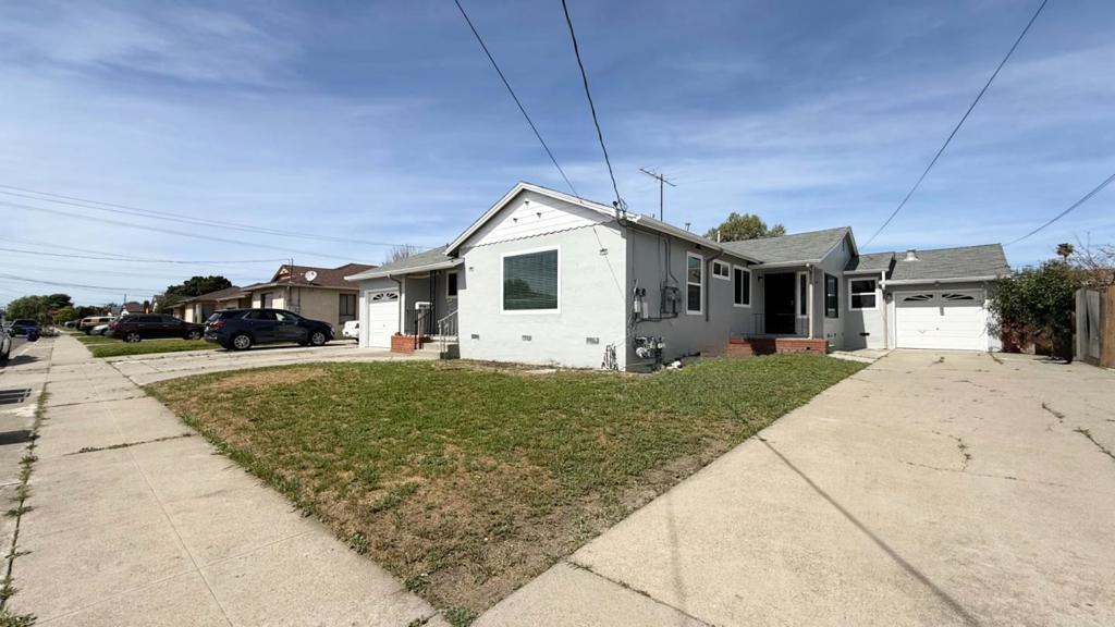 1367 Hubbard Avenue