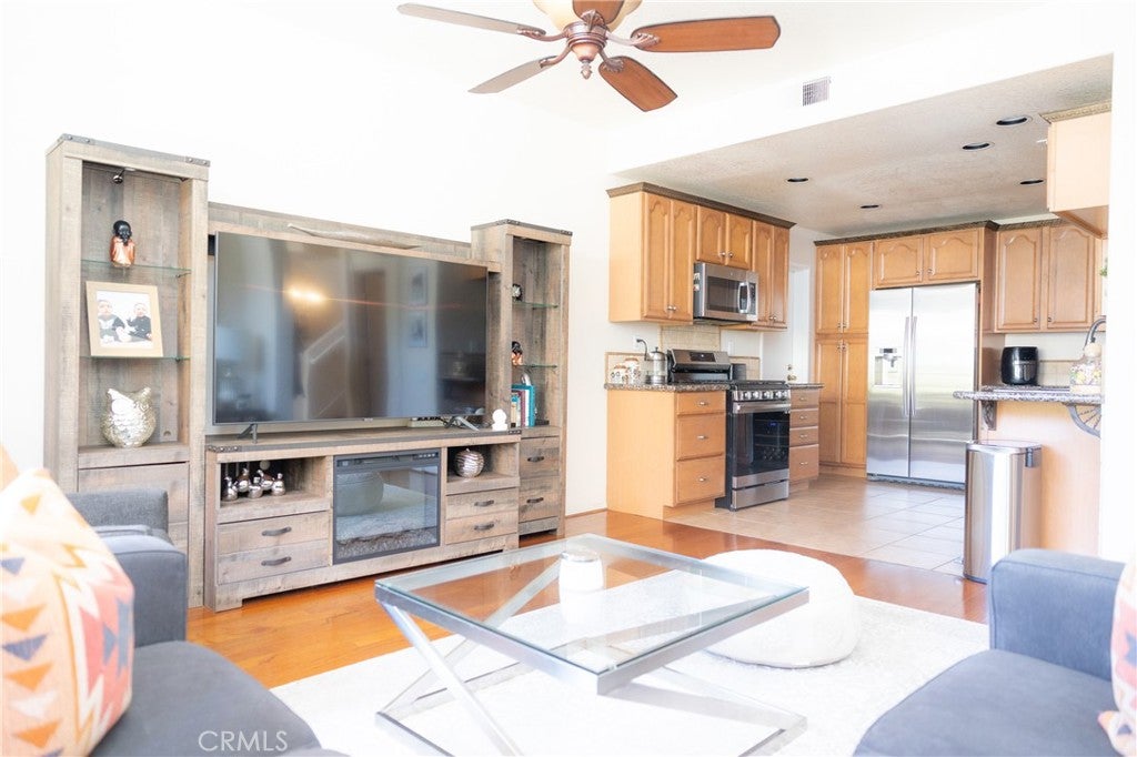 21 Bravo, Aliso Viejo CA 92656 - Photo 8