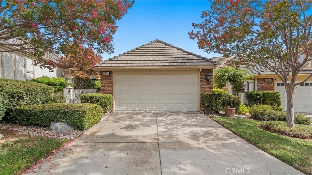 2184 Eiffel Circle