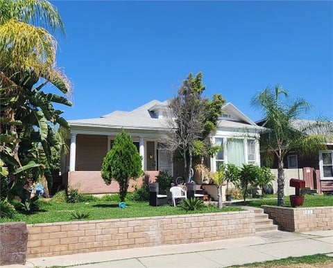 Photo of 253 E B ST, Colton, CA 92324 (MLS # RS26215880)