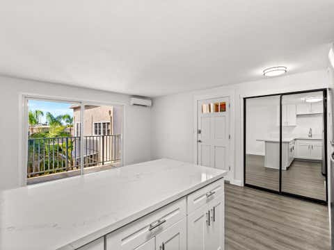 Photo of 4057 Brant St UNIT 8 ST, San Diego, CA 92103 (MLS # 260017987SD)