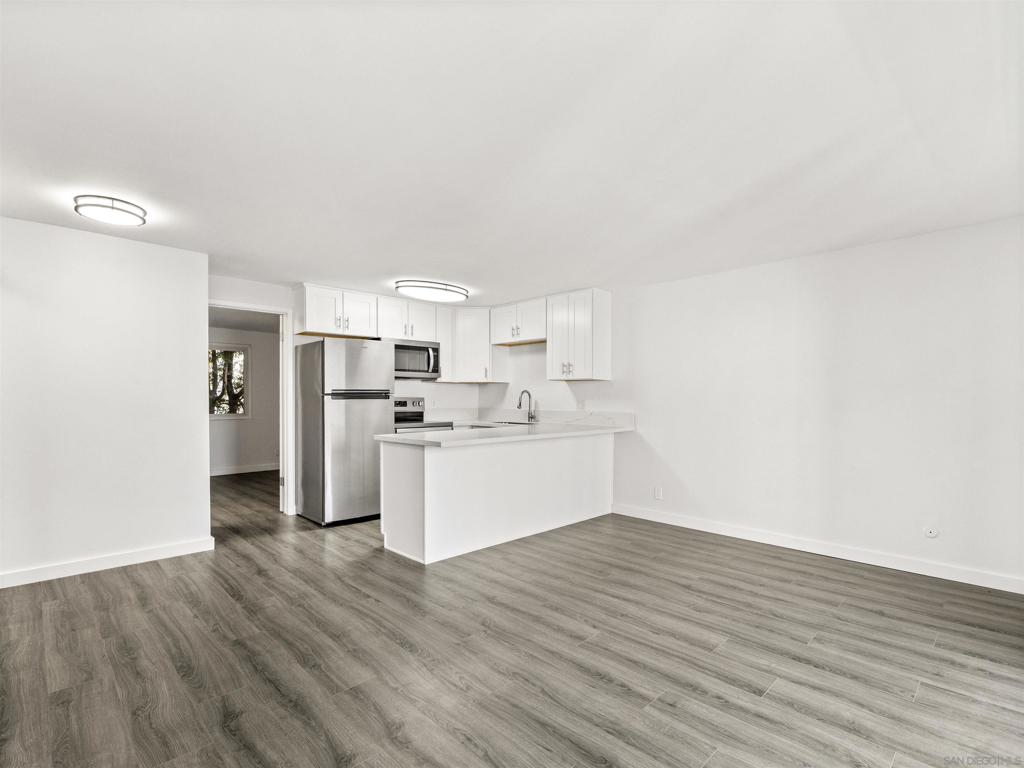 4057 Brant St UNIT 8