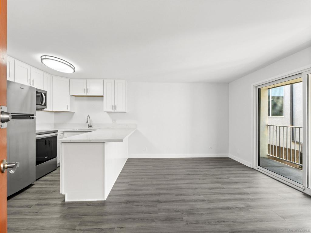 4057 Brant St UNIT 8