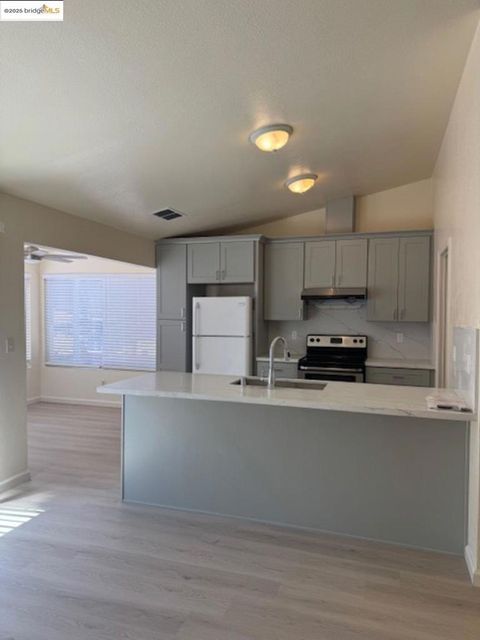 Photo of 3323 Blythe Dr Dr, Antioch, CA 94509 (MLS # 41108520) Photo of 3323 Blythe Dr Dr, Antioch, CA 94509 (MLS # 41108520)