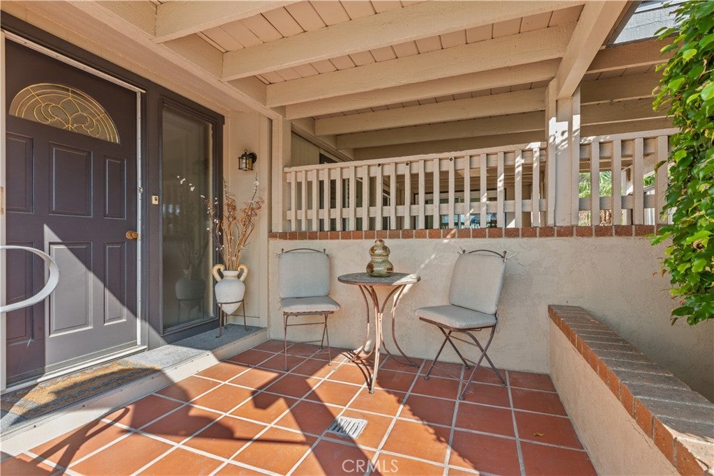 5200 Irvine Boulevard 179