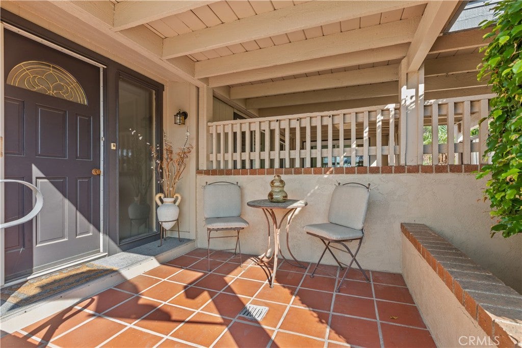 5200 Irvine Boulevard 179