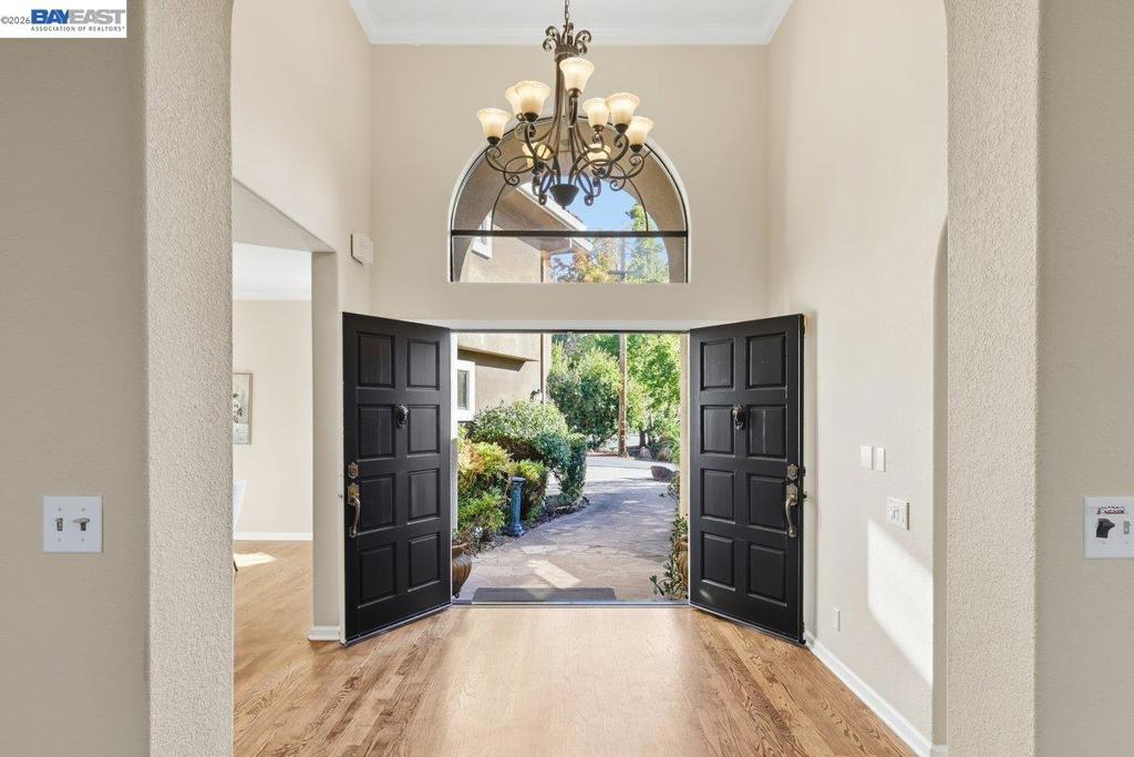 34 Sunrise Ln