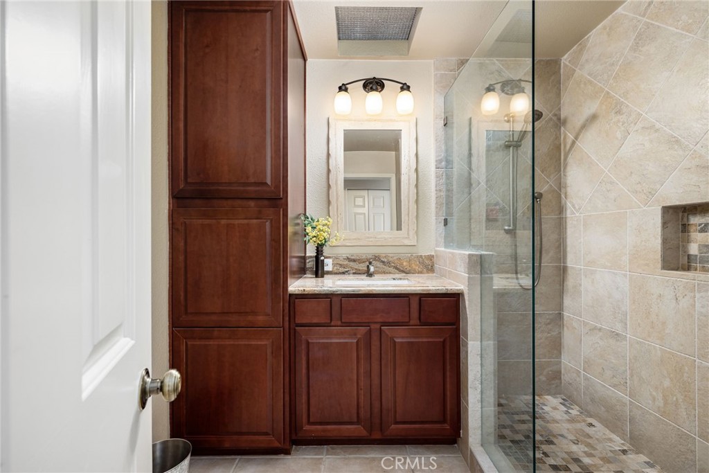 The Lakes Country Club (32429) - Residential