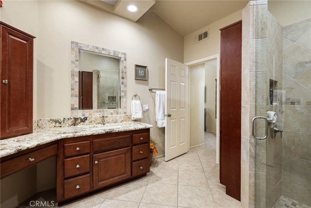 The Lakes Country Club (32429) - Residential