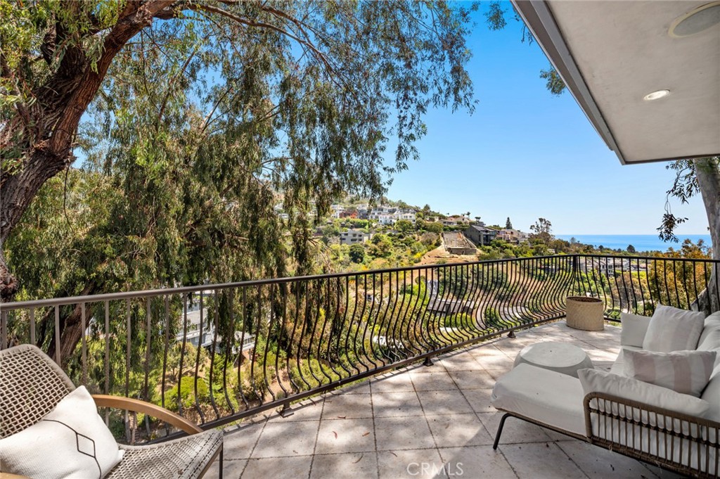 1215 Dunning Dr