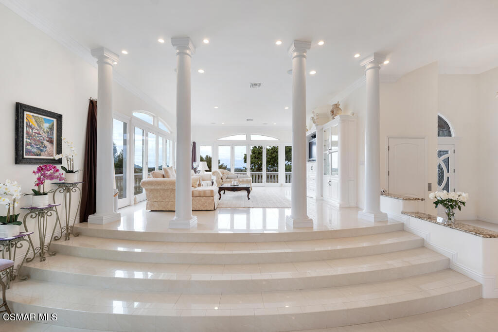 932 Rosario Drive
