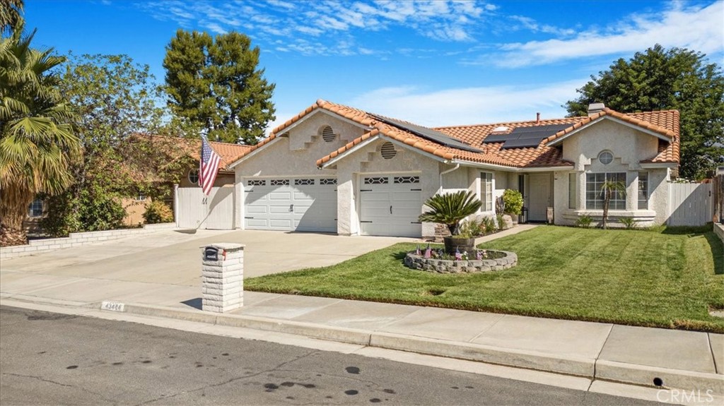 43444 Avenida Miraflores