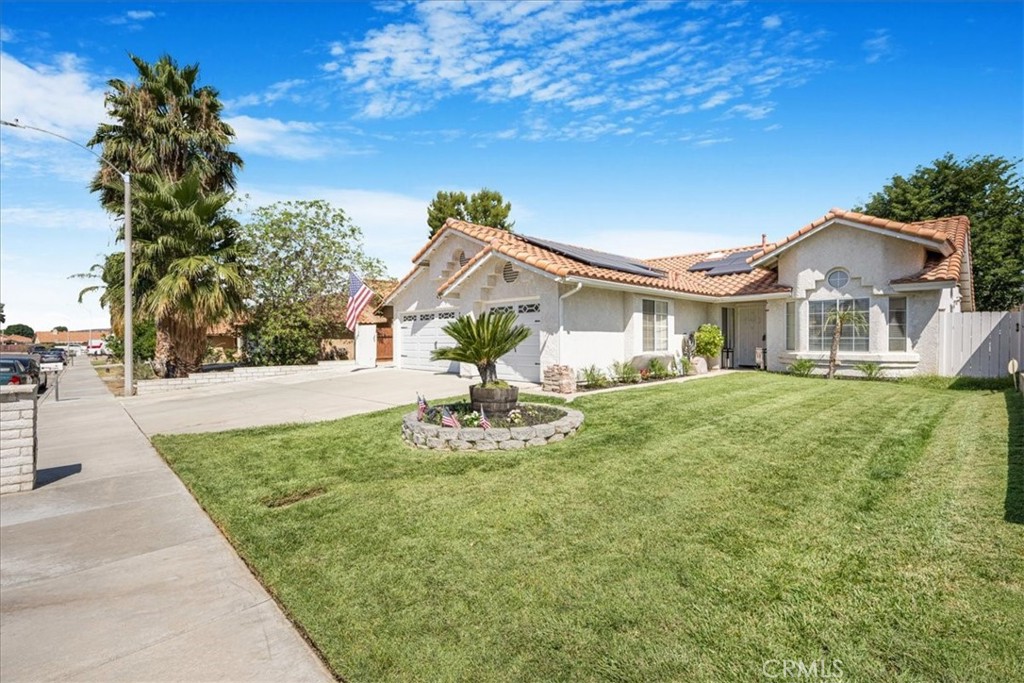43444 Avenida Miraflores