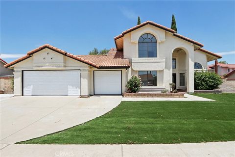 1122 W Galway Street Rialto CA 92377