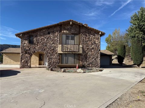 750 Woodlawn San Bernardino CA 92407