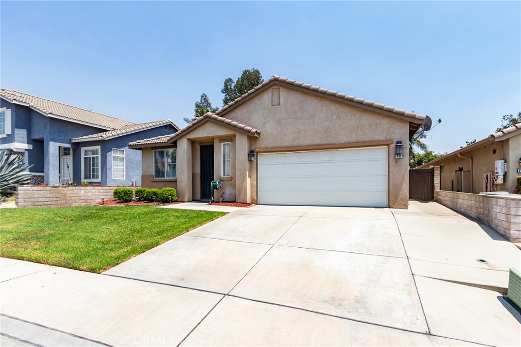 Looking for a single-story home in North Fontana? You will love this one! It offers vaulted ceilings and an open, airy floor plan perfect for entertaining. The living room and dining room feature an open layout with ample wall space for artwork and mirrors. The kitchen includes a center island, stainless steel appliances, and generous storage and prep space. The breakfast area opens to the family room with a fireplace, media niche, chair rail, and access to the patio. Relax in the spacious main bedroom, which features a private bathroom with double sinks, a soaking tub, privacy toilet door, and walk-in closet. Down the hallway, you’ll find two additional bedrooms and a full bathroom. Additional features include a convenient indoor laundry room, oversized two-car attached garage, tile roof, and central air conditioning. Located near parks, schools, shops, and restaurants—come take a closer look at this exceptional home today!