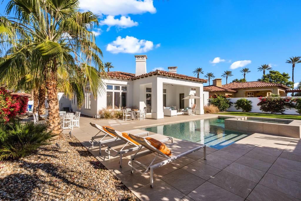 The Palms - Residential