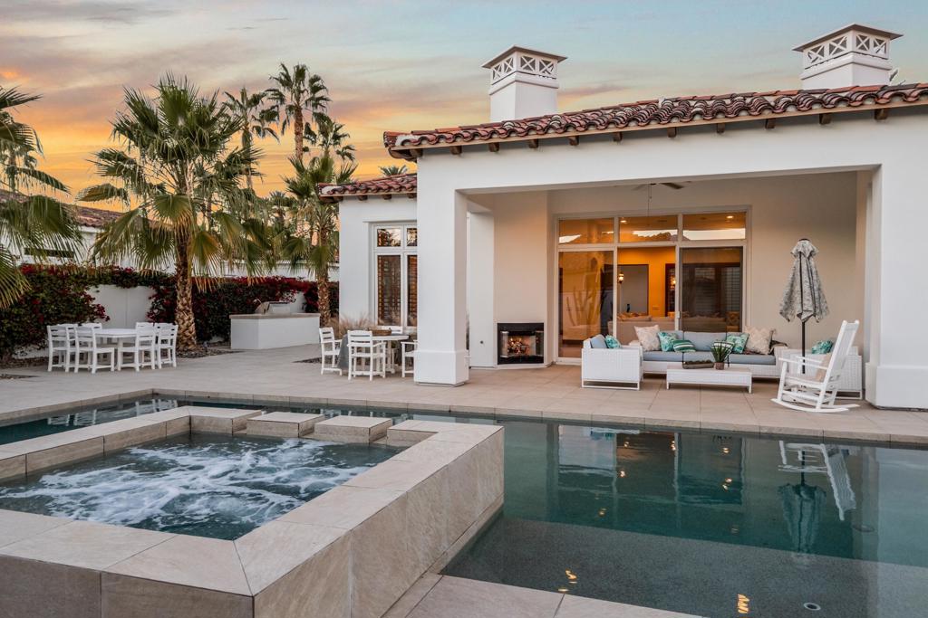 The Palms - Residential