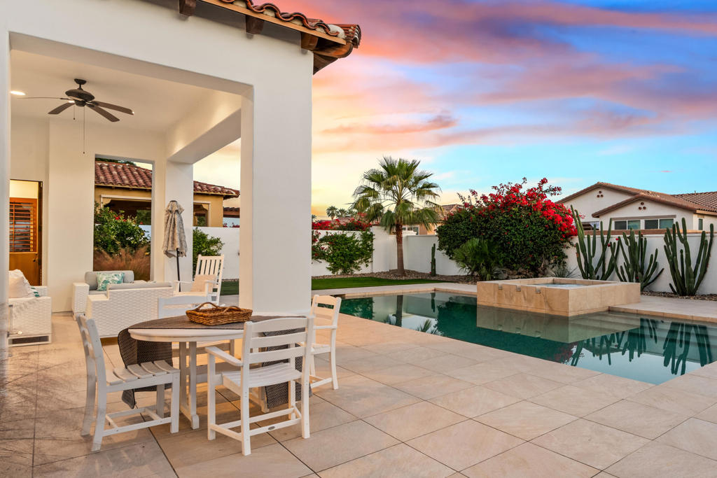 The Palms - Residential