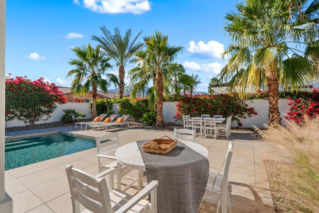 The Palms - Residential