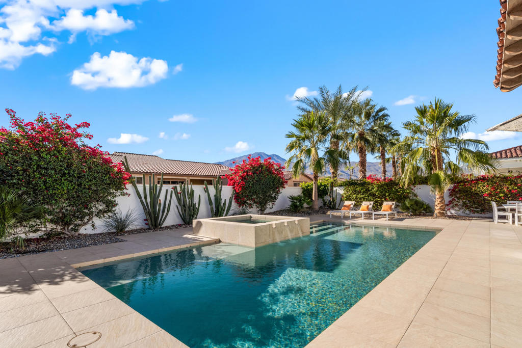 The Palms - Residential