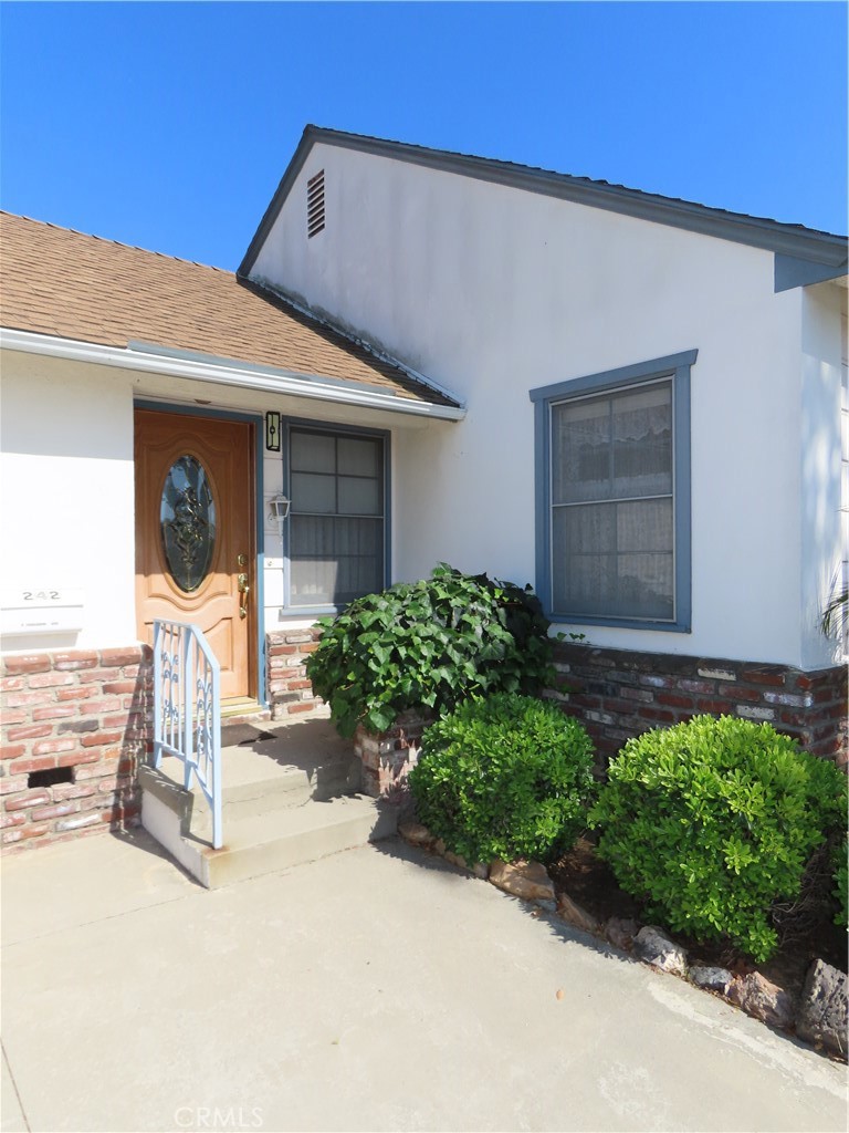 242 N Chalburn Avenue