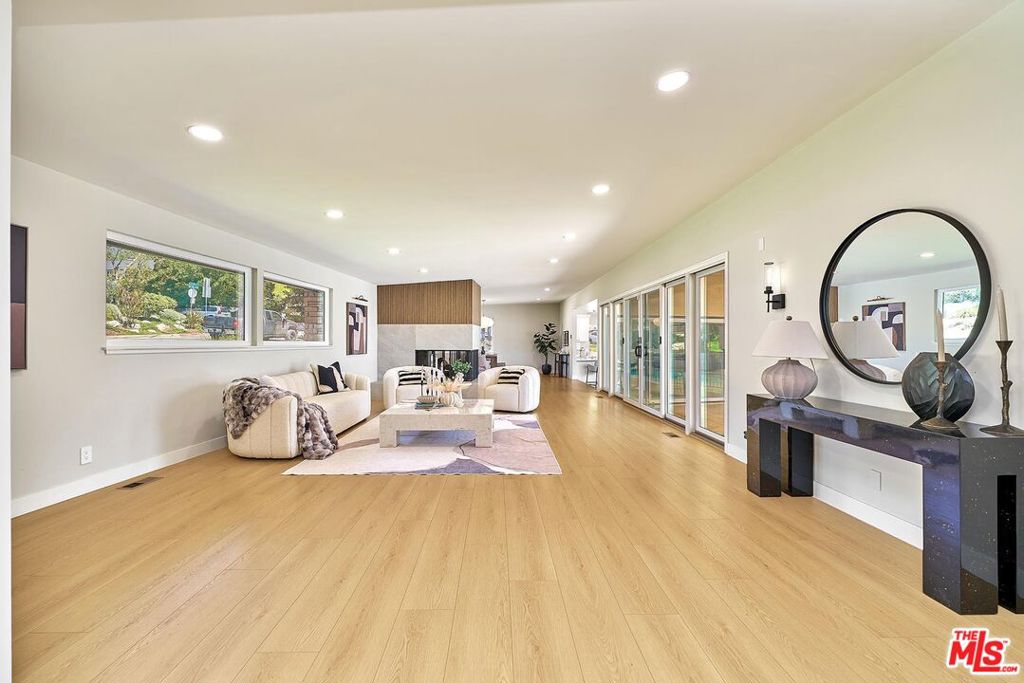 1908 Lyans Drive