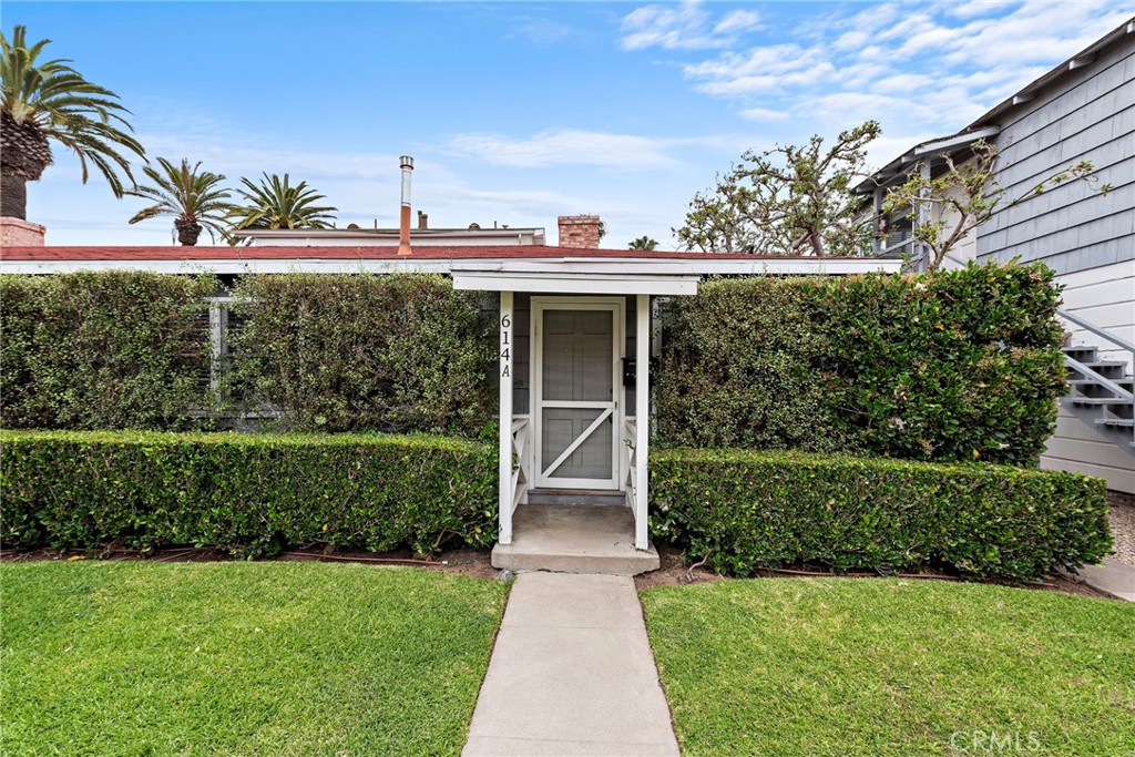 Corona del Mar North of PCH (CNHW) - Residential Lease