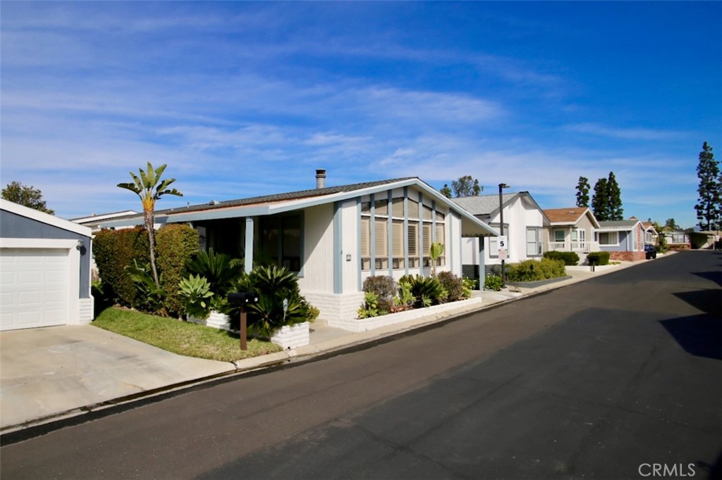 23301 Ridge Route 47