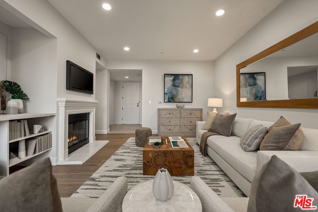 5625 Crescent Parkway 340