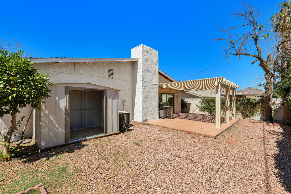 La Quinta Cove - Residential