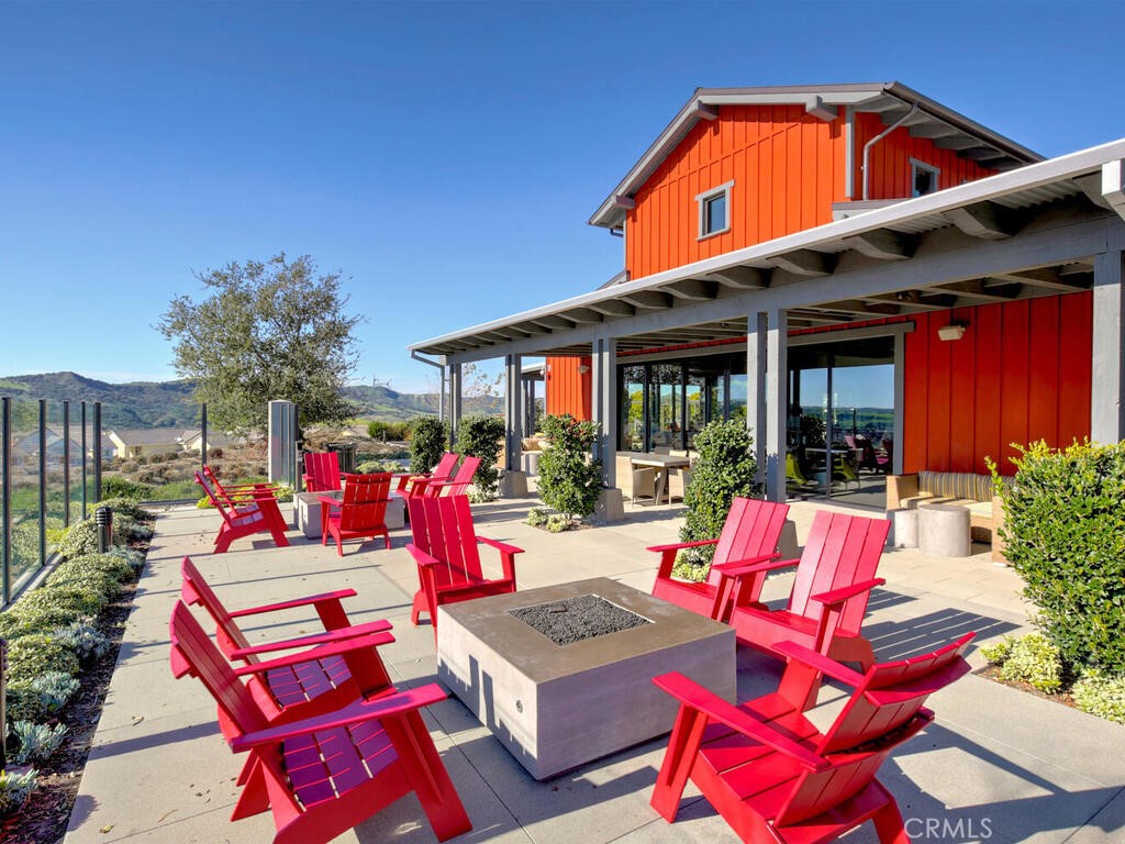 Iris (ESIRIS) - Residential Lease