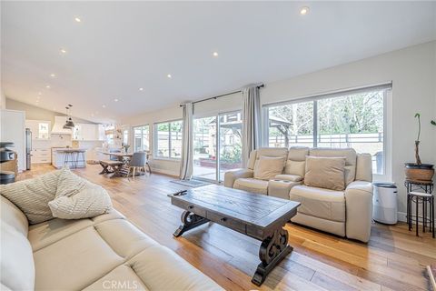 Tiny photo for 8310 Faust Avenue, West Hills, CA 91304 (MLS # SR26041417)