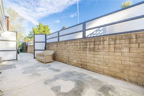 Tiny photo for 8310 Faust Avenue, West Hills, CA 91304 (MLS # SR26041417)