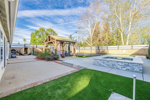 Tiny photo for 8310 Faust Avenue, West Hills, CA 91304 (MLS # SR26041417)