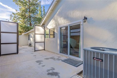 Tiny photo for 8310 Faust Avenue, West Hills, CA 91304 (MLS # SR26041417)