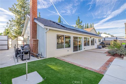 Tiny photo for 8310 Faust Avenue, West Hills, CA 91304 (MLS # SR26041417)