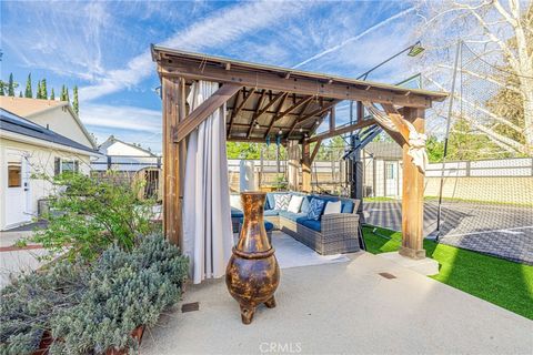 Tiny photo for 8310 Faust Avenue, West Hills, CA 91304 (MLS # SR26041417)