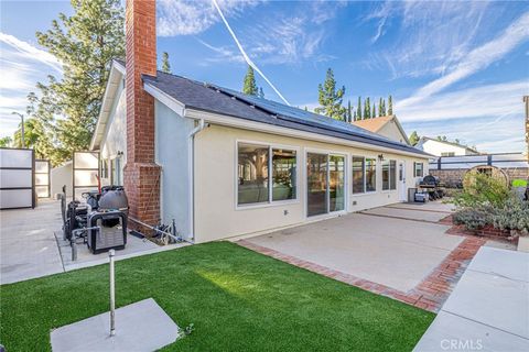 Tiny photo for 8310 Faust Avenue, West Hills, CA 91304 (MLS # SR26041417)