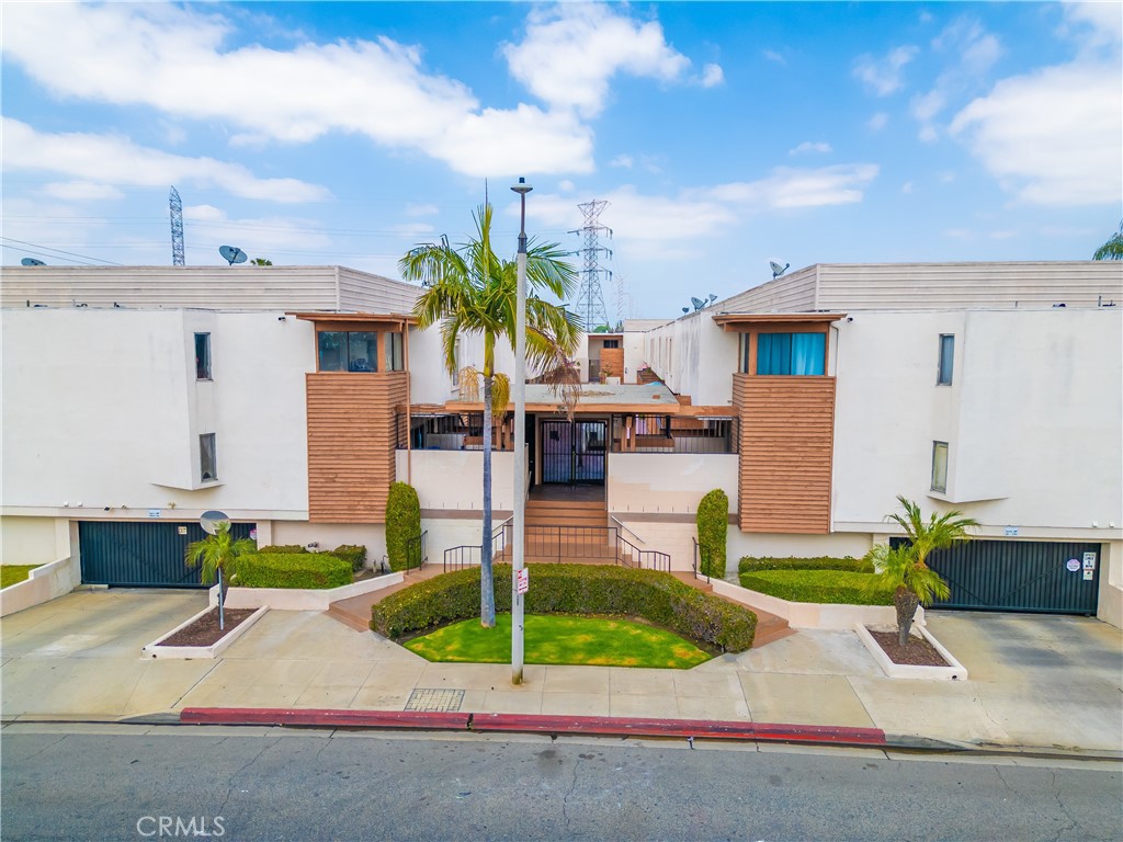 Welcome to this spacious and well-maintained two level condominium featuring 3 bedrooms and 2 bathrooms, ideally located in the heart of Downey. This home truly has it all—enjoy a comfortable master bedroom, convenient in-unit laundry, a private patio, and an additional balcony for relaxing or entertaining. The kitchen boasts granite countertops, while the main level features tile flooring and the upper level offers stylish laminate flooring. The community complex is equipped with great amenities, including a sparkling pool, relaxing spa, barbecue areas, and security cameras for added peace of mind. Enjoy the convenience of being within walking distance to the scenic Rio Hondo bike path and two local parks. You’re also just minutes from restaurants, top-rated schools, and easy freeway access. Don’t miss the opportunity to own this fantastic home in one of Downey’s most desirable neighborhoods!
