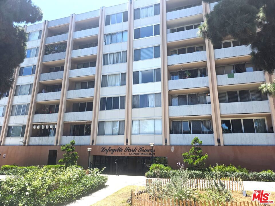 421 S La Fayette Park Place