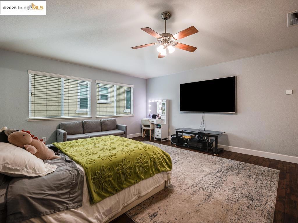 OAKLEY - Residential