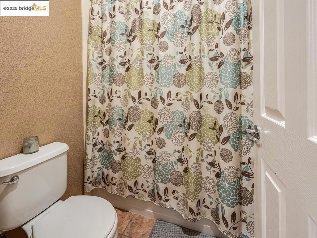 OAKLEY - Residential