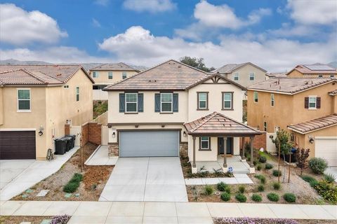 Photo of 25432 Cetara Dr, Homeland, CA 92548 (MLS # SW26085062)