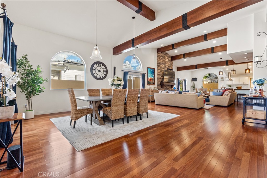 424 Camino De Encanto