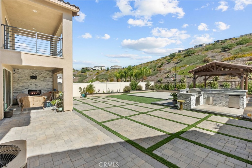 28600 Foothill Way