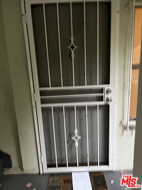 Photo of 1439 Rexford Drive #4, Los Angeles, CA 90035 (MLS # 25612083)