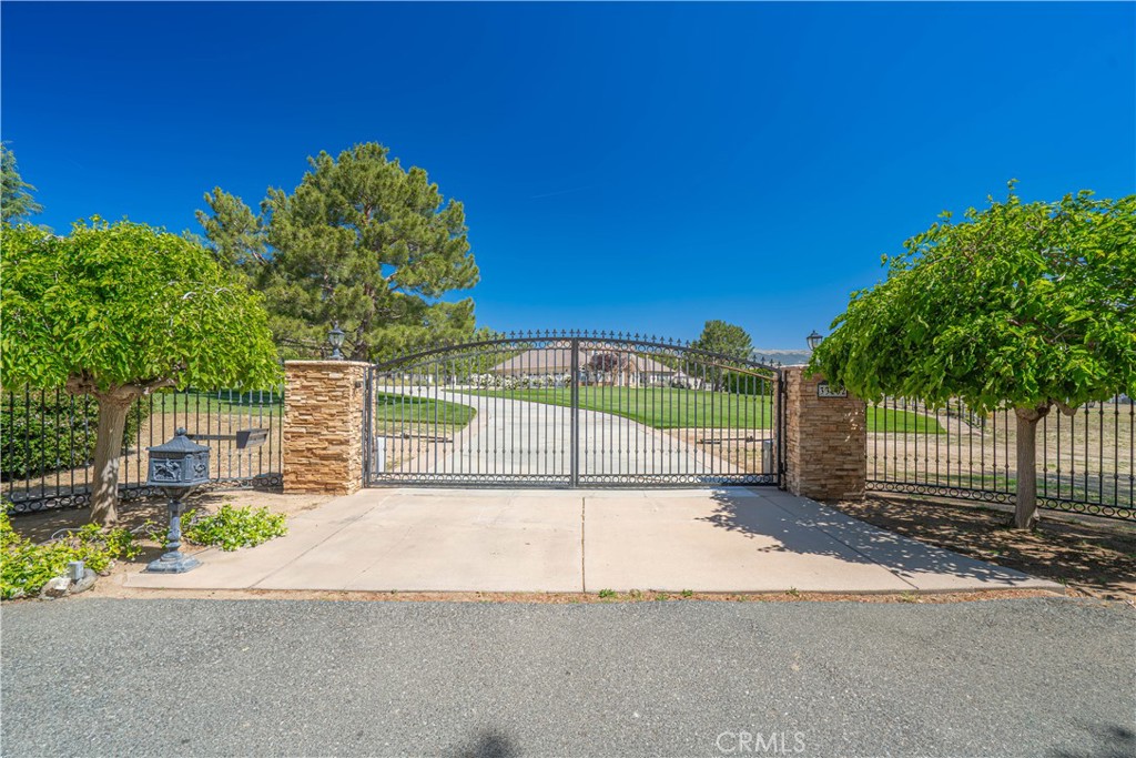 33202 Drill Road